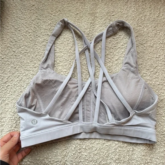 Lululemon Free To Be Serene Bra in Lavender Size 6 - Picture 2 of 2